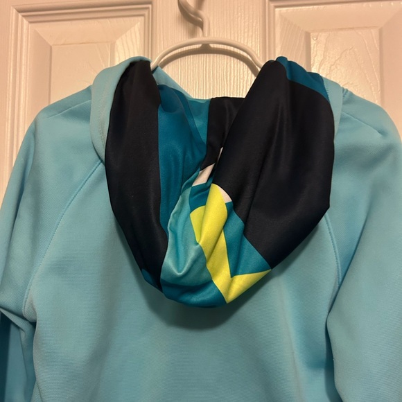 Under Armour Light Blue Hoodie Sweatshirt Girl’s👧🏻Small YSM - Picture 6 of 7